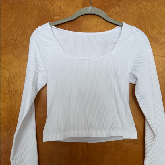 OQQ Tops - Elegant White Long Sleeve Ribbed Top
